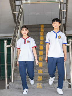 校服質(zhì)美同行，屹奧一路相伴