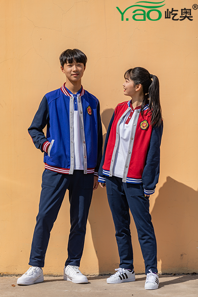 校服定制量大，怎么保證質(zhì)量