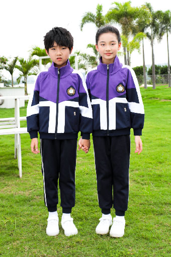 那不只是校服，那是孩子們的青春！—— 屹奧校服，為青春添彩