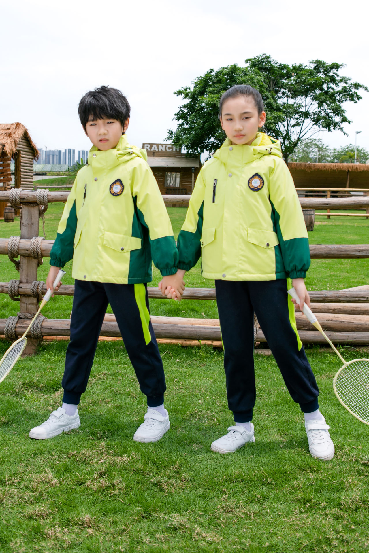 體型較胖的孩子如何選校服尺碼？